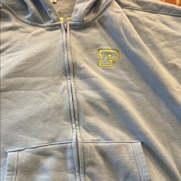 PINK Victoria's Secret Light Blue Sweatshirt (NEW WITHOUT TAGS!) - Picture 2 of 5